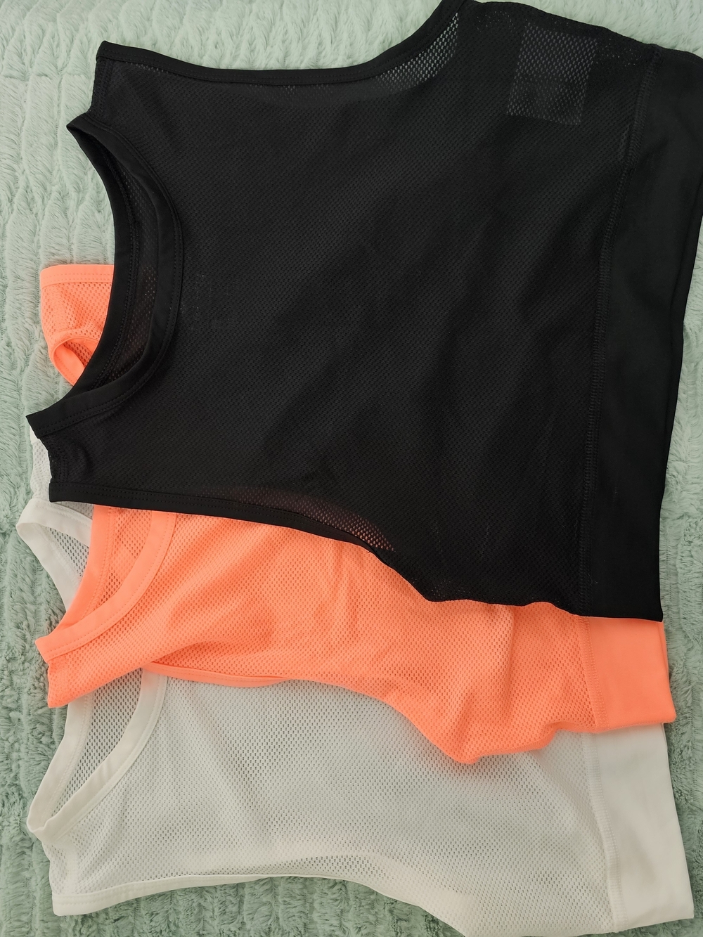 Nike Womens Mesh Crop Tank Top - Set Of 3